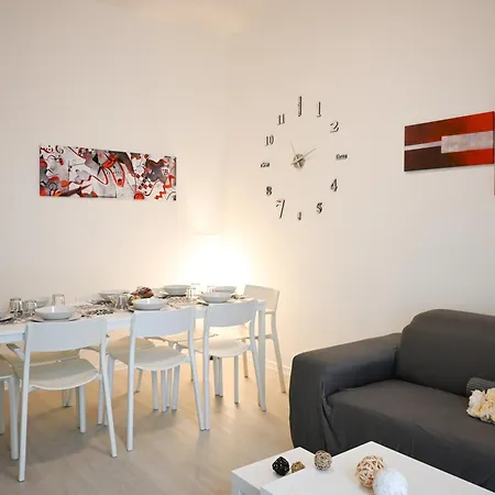 - The Modern Flat Lägenhet *